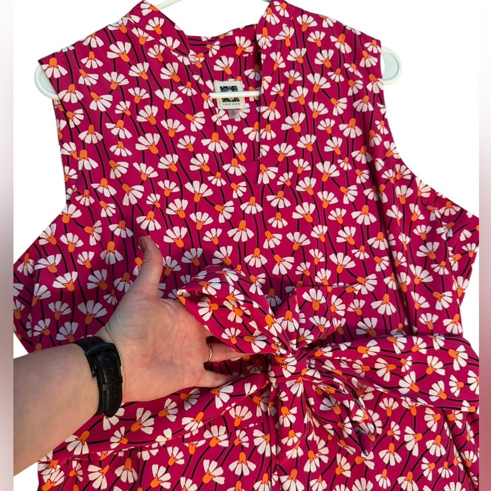 Women’s—Anne Klein Bright Magenta Sleeveless V-Neck Belted Maxi Dress. Size XL. - Picture 4 of 16